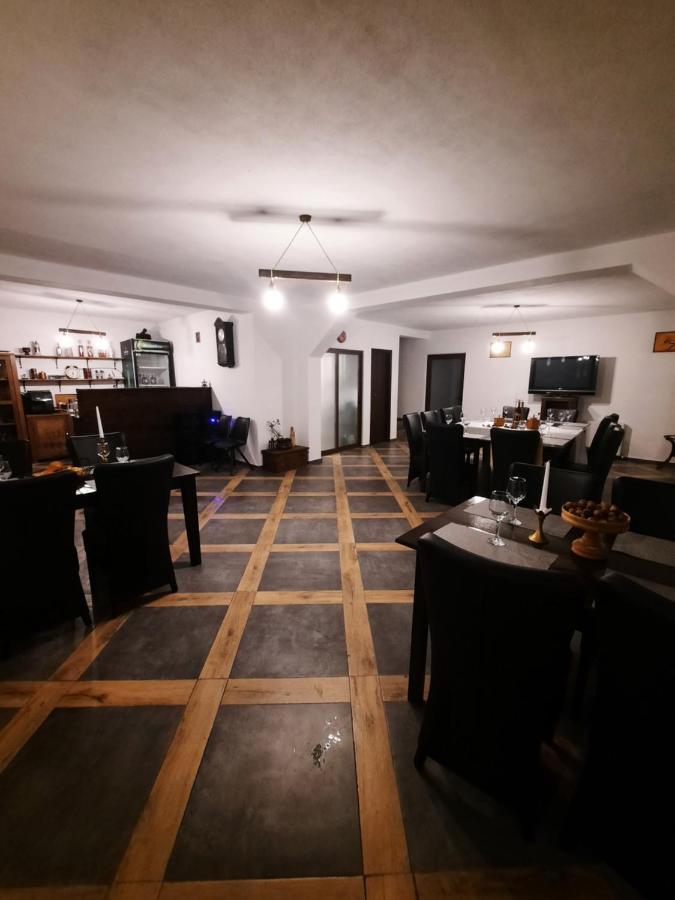 Pensiunea Vinatur Porumbacu de Sus Bagian luar foto