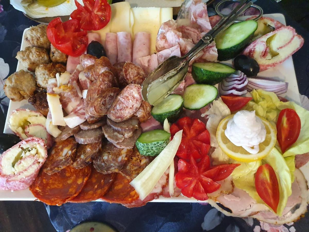 Pensiunea Vinatur Porumbacu de Sus Bagian luar foto